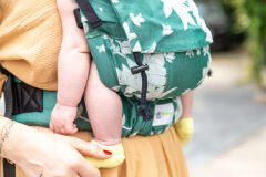 Huggy Nest Baby Carrier - Bougainvillea Jade