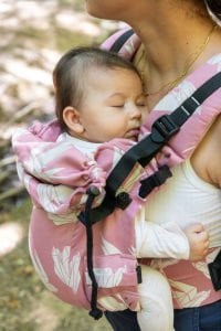 Huggy Softy Baby Size Carrier - Dock Dahlia