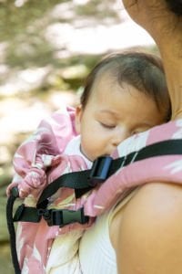 Huggy Softy Baby Size Carrier - Dock Dahlia