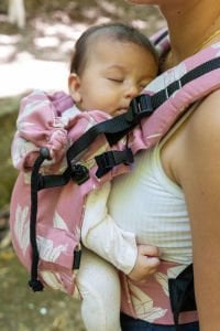 Huggy Softy Baby Size Carrier - Dock Dahlia