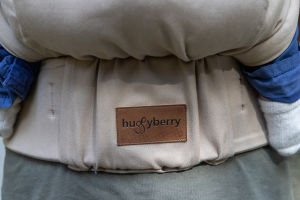 Huggy Plus Toddler Size Carrier - Latte