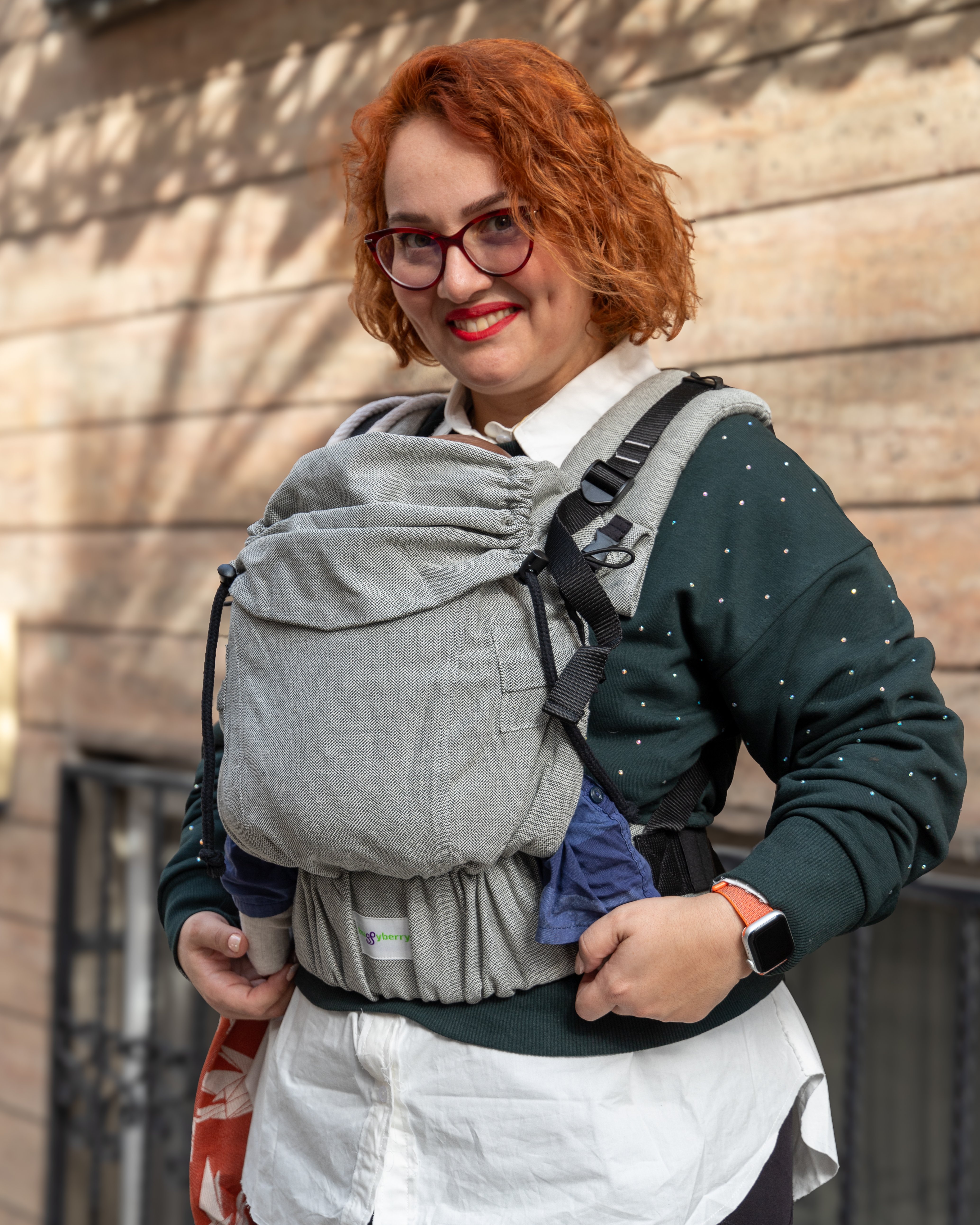 Huggy Nest Baby Carrier - Silver