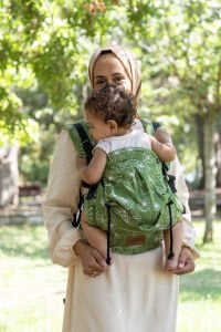 Huggy Plus Toddler Size Carrier - Dandelion Cedar