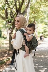 Huggy Plus Toddler Size Carrier - Olive