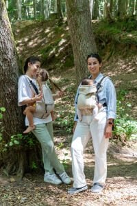 Huggy Plus Toddler Size Carrier - Coral Sand