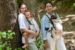 Huggy Plus Toddler Size Carrier - Coral Sand