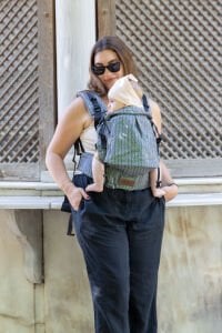 Huggy Plus Toddler Size Carrier - Onyx